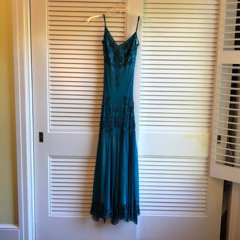 STUNNING silk column gown by Papell Evening